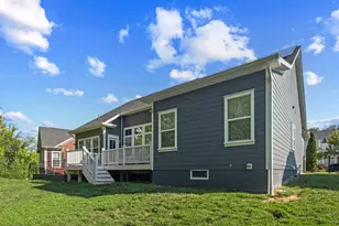 2629 Crossvine Dr, Dumfries, VA 22026 - Photo 4