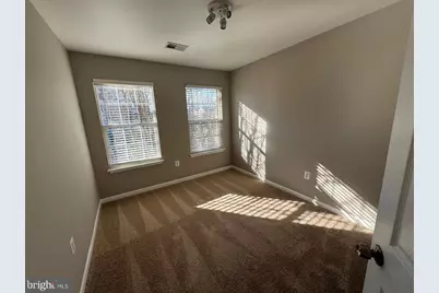 14190 Hunters Run Way, Gainesville, VA 20155 - Photo 18