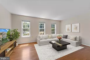 11858 Critton Cir, Woodbridge, VA 22192 - Photo 12