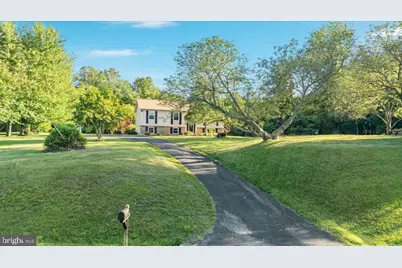 8201 Morningside Drive, Manassas, VA 20112 - Photo 2
