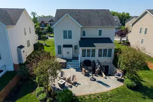 5520 Blackburns Ford Ct, Haymarket, VA 20169 - Photo 12