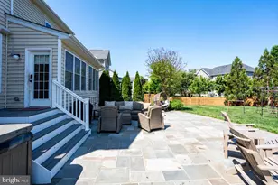 5520 Blackburns Ford Ct, Haymarket, VA 20169 - Photo 6