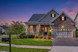 6165 Chancellorsville Dr, Gainesville, VA 20155 - Photo 1