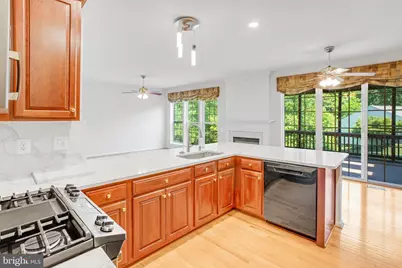 12357 Romney Mews, Woodbridge, VA 22192 - Photo 18