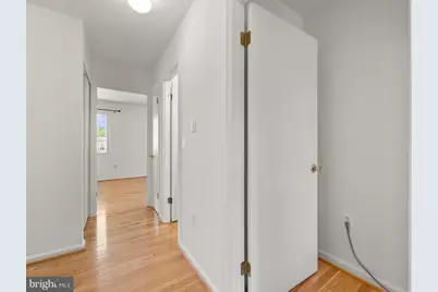 8758 Stoneridge Drive, Manassas, VA 20111 - Photo 6