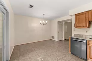 8758 Stoneridge Dr, Manassas, VA 20111 - Photo 16