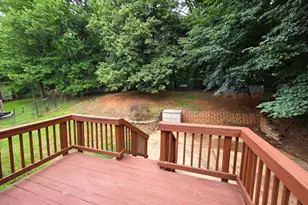 13421 Hillendale Dr, Woodbridge, VA 22193 - Photo 30