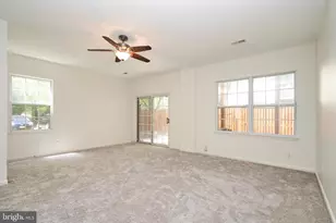10196 Pale Rose Loop, Bristow, VA 20136 - Photo 12