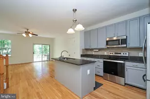 10196 Pale Rose Loop, Bristow, VA 20136 - Photo 18