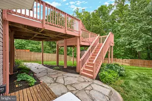 8695 Ruby Rise Pl, Bristow, VA 20136 - Photo 4