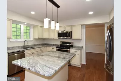 3452 Wainscott Place, Woodbridge, VA 22192 - Photo 2