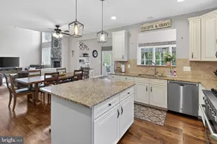 15709 Tanning House Pl, Haymarket, VA 20169 - Photo 12