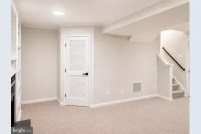 7034 Rogue Forest Lane, Gainesville, VA 20155 - Photo 10