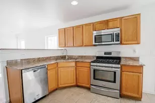 16919 Gentle Wood Ln, Dumfries, VA 22026 - Photo 2