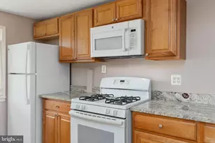 4521 Kingsley Rd, Woodbridge, VA 22193 - Photo 20