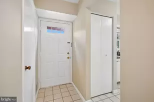 4617 Whitaker Pl, Woodbridge, VA 22193 - Photo 2