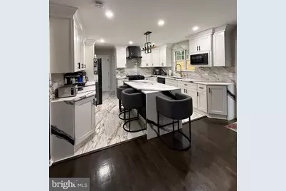 4925 Frishman Court, Woodbridge, VA 22193 - Photo 2