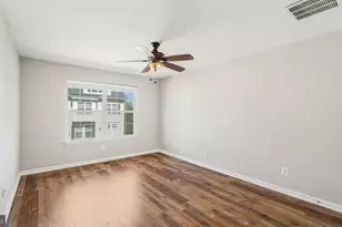 4888 Dane Ridge Cir, Woodbridge, VA 22193 - Photo 12