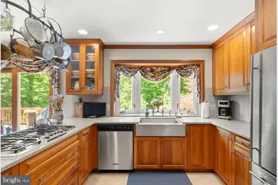 4924 Wood Lilly Court, Woodbridge, VA 22192 - Photo 22