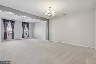 7481 Brunson Cir, Gainesville, VA 20155 - Photo 10