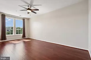 7481 Brunson Cir, Gainesville, VA 20155 - Photo 16