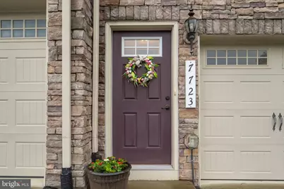 7723 Milton Circle, Gainesville, VA 20155 - Photo 4