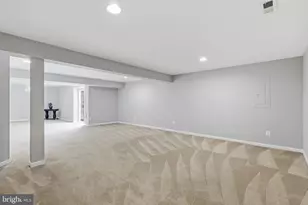 8816 Yellowthroat Ct, Gainesville, VA 20155 - Photo 26
