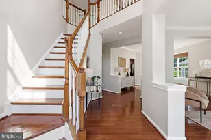 8816 Yellowthroat Ct, Gainesville, VA 20155 - Photo 2
