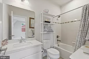 2074 River Heritage Blvd, Dumfries, VA 22026 - Photo 24
