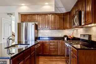 2308 Merceyside Dr, Woodbridge, VA 22191 - Photo 8