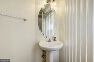 750 Monument Ave, Woodbridge, VA 22191 - Photo 20