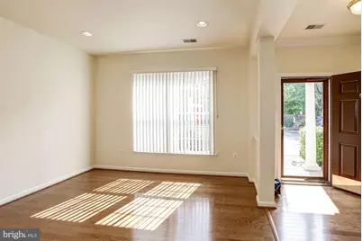 750 Monument Avenue, Woodbridge, VA 22191 - Photo 8