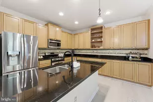 12034 Lake Dorian Dr, Bristow, VA 20136 - Photo 12