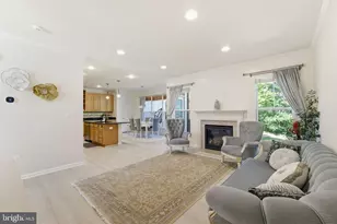 12034 Lake Dorian Dr, Bristow, VA 20136 - Photo 10