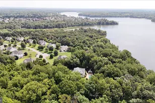 8287 Arrow Leaf Turn, Gainesville, VA 20155 - Photo 2