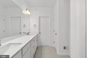 2534 Neabsco Common Pl, Woodbridge, VA 22191 - Photo 10