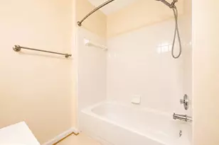 8268 Vermont Pl, Manassas, VA 20111 - Photo 16