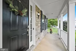14923 Spriggs Tree Ln, Woodbridge, VA 22193 - Photo 2