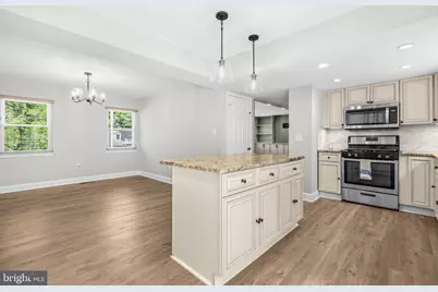 6109 Plainville Lane, Woodbridge, VA 22193 - Photo 20