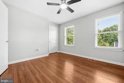 6109 Plainville Lane, Woodbridge, VA 22193 - Photo 32