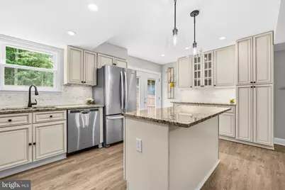 6109 Plainville Lane, Woodbridge, VA 22193 - Photo 14
