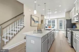 8969 Katherine Johnson St, Manassas, VA 20109 - Photo 6