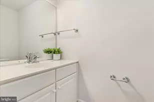 2158 Oberlin Dr, Woodbridge, VA 22191 - Photo 24