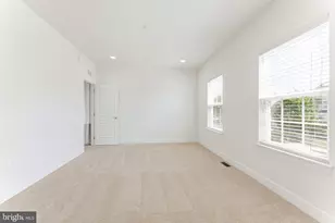 5829 Amanda Rose Ln, Woodbridge, VA 22193 - Photo 28