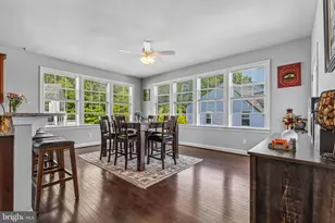 12609 Greenhouse View Ln, Woodbridge, VA 22192 - Photo 6