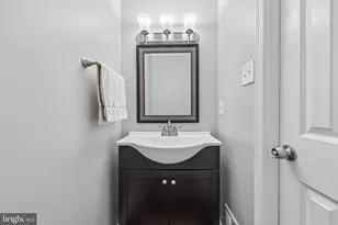 11358 Cromwell Ct, Woodbridge, VA 22192 - Photo 20