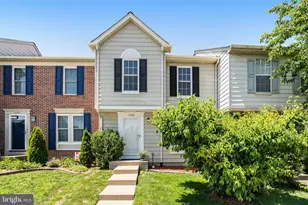 16948 Point Pleasant Ln, Dumfries, VA 22026 - Photo 2