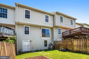 16948 Point Pleasant Ln, Dumfries, VA 22026 - Photo 30