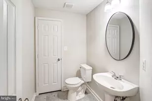 10504 Montrose Way, Manassas, VA 20109 - Photo 10