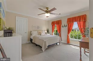 15006 Ransom Oaks Ct, Gainesville, VA 20155 - Photo 18